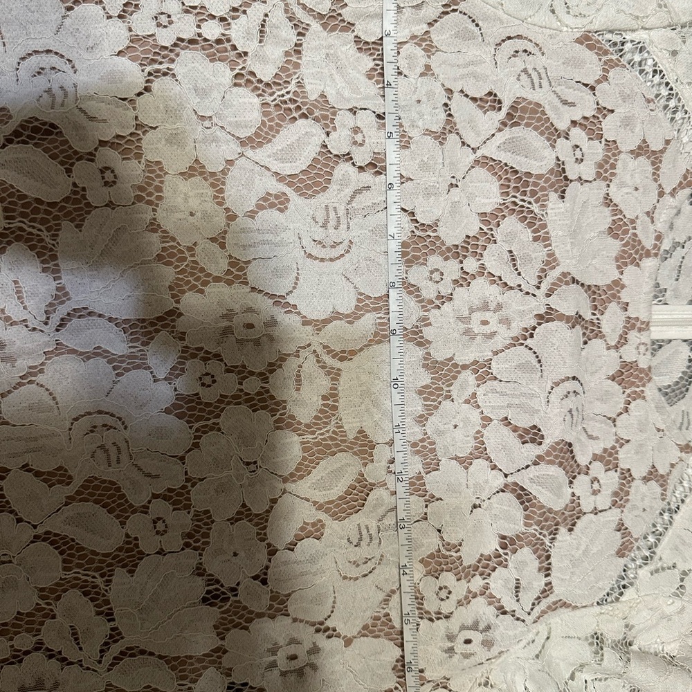 Vince Camuto Cream Floral Lace Dress - Picture 14 of 14